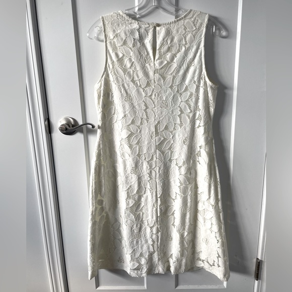 Jessica Howard White Lace Dress - Picture 2 of 5